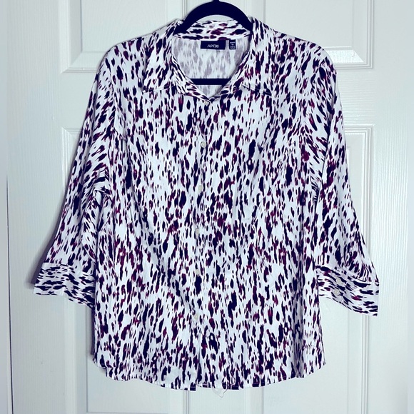Apt. 9 Black and White 3/4 Sleeve Button Down Shirt - Picture 3 of 10